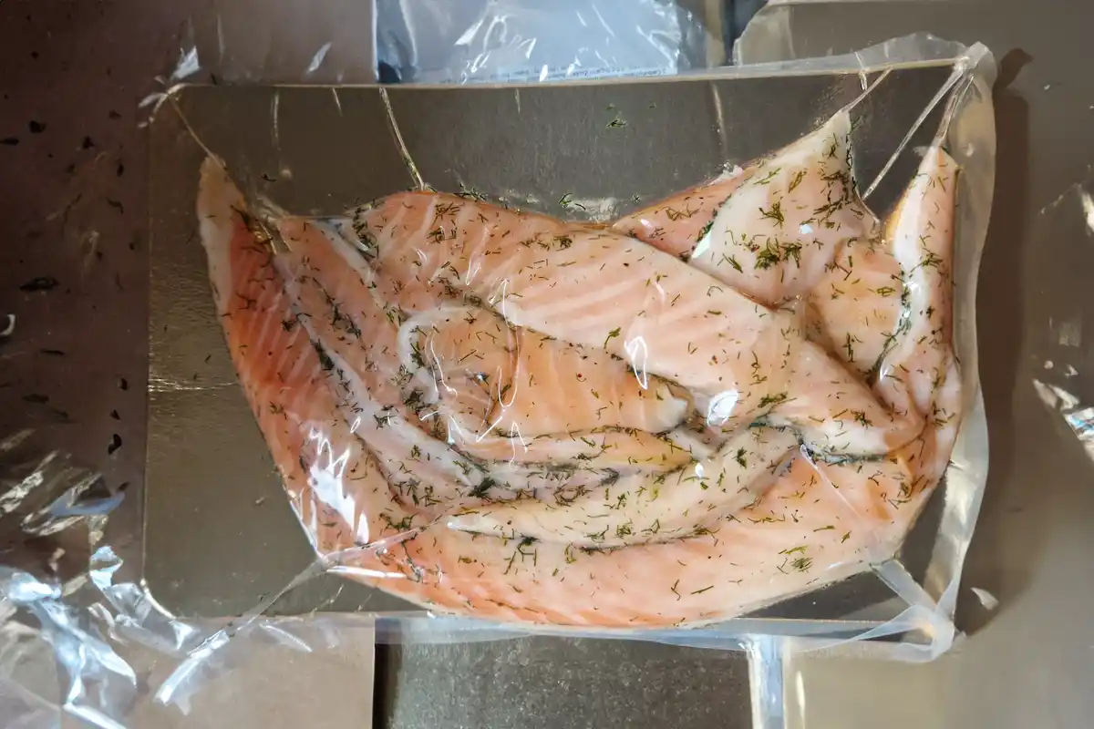 Lachsbäuche mariniert – Zarter Fischgenuss aus Norwegen | myRibka - Image 3