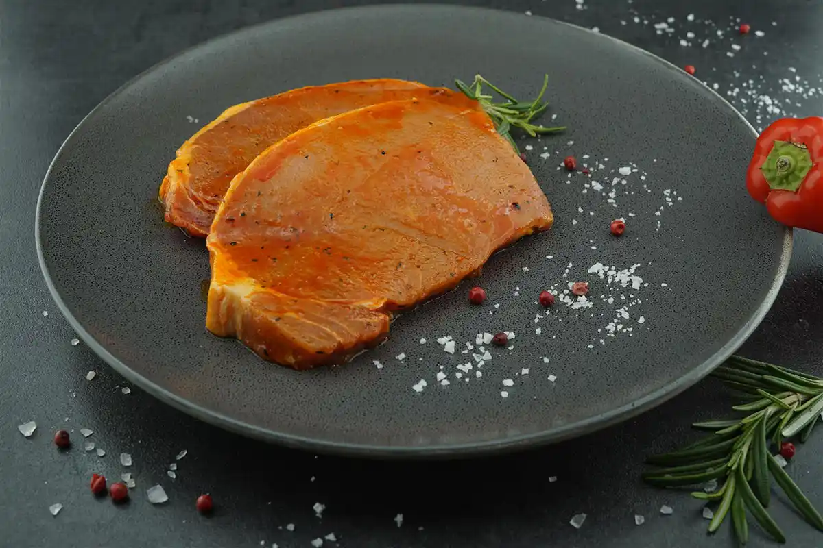 2 Lachssteaks Paprika – 360g mager & würzig vom Schwein | mySchaschlik