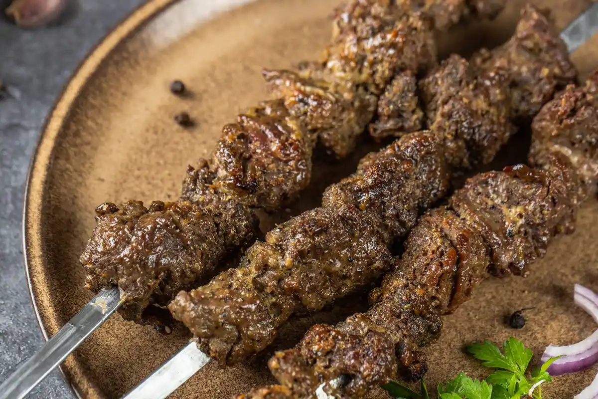 Lamm-Schaschlik Knoblauch-Pfeffer – würzig mariniert aus der Keule | mySchaschlik - Image 2