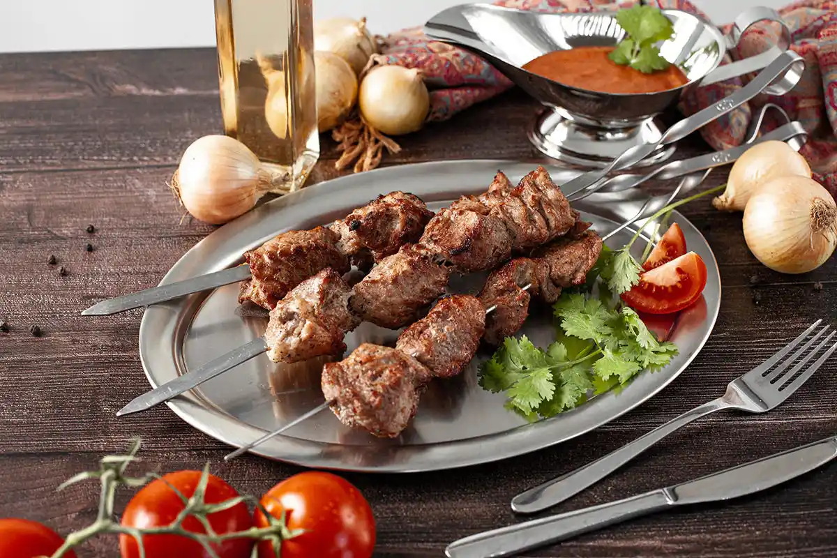 Schweine-Schaschlik Klassiker – mit Zwiebeln, Pfeffer & Essig | mySchaschlik - Image 3